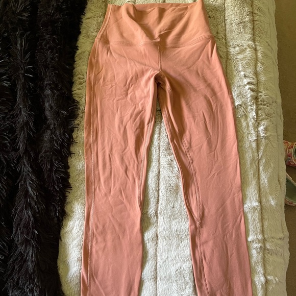 Lululemon align cropped leggings in pink savannah size 4 - Picture 2 of 3